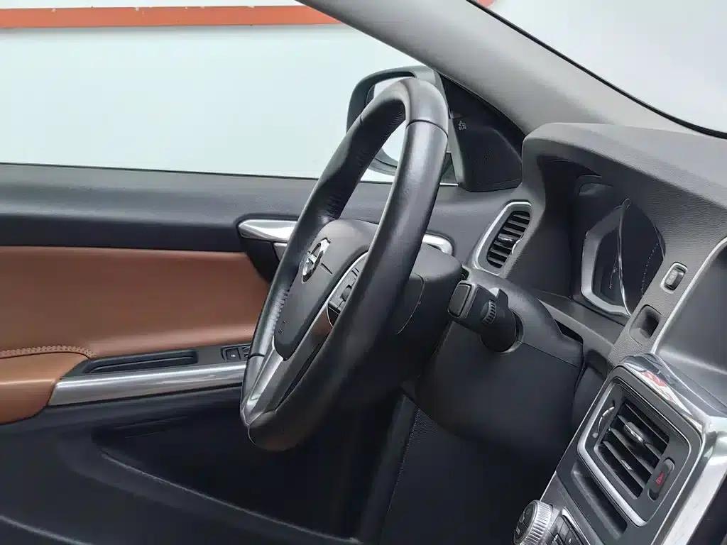 2019 Volvo S60, S60L Facelift, T5 Smart Elite Edition — миниатюра 22