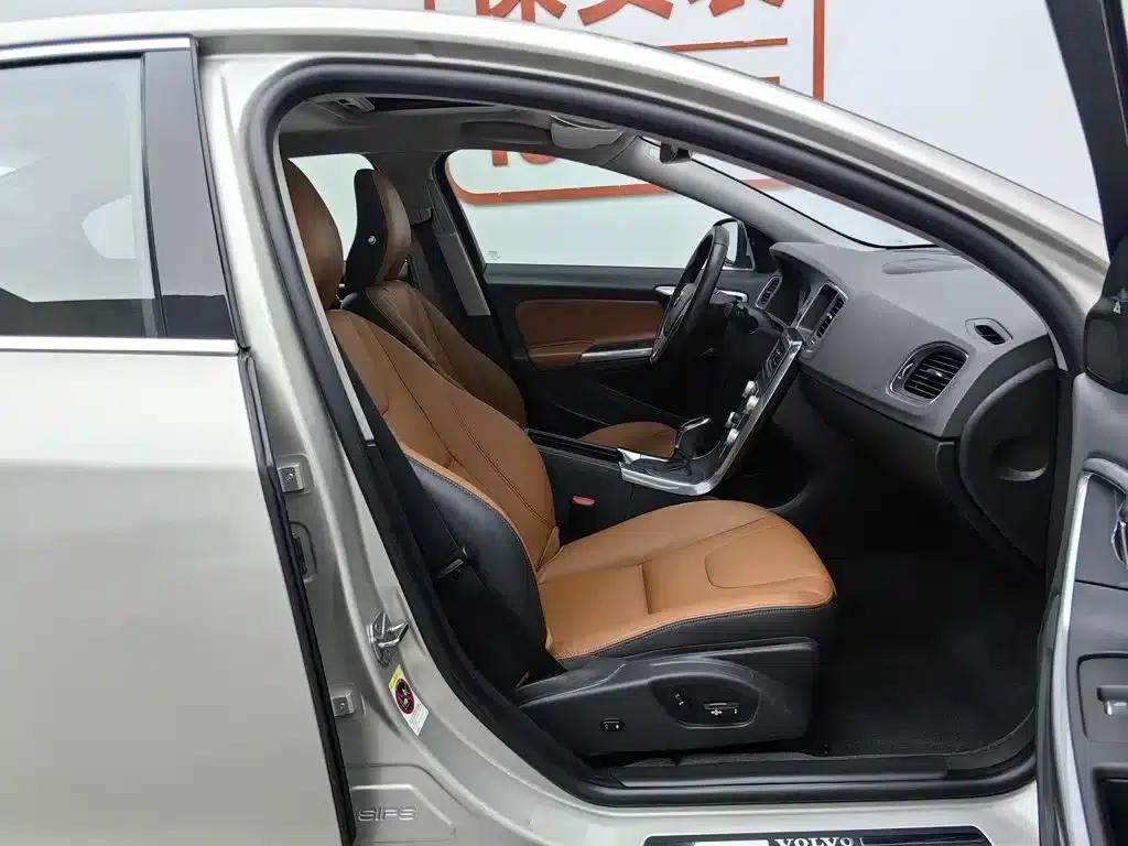 2019 Volvo S60, S60L Facelift, T5 Smart Elite Edition — миниатюра 23