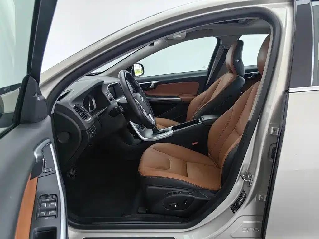 2019 Volvo S60, S60L Facelift, T5 Smart Elite Edition — миниатюра 10