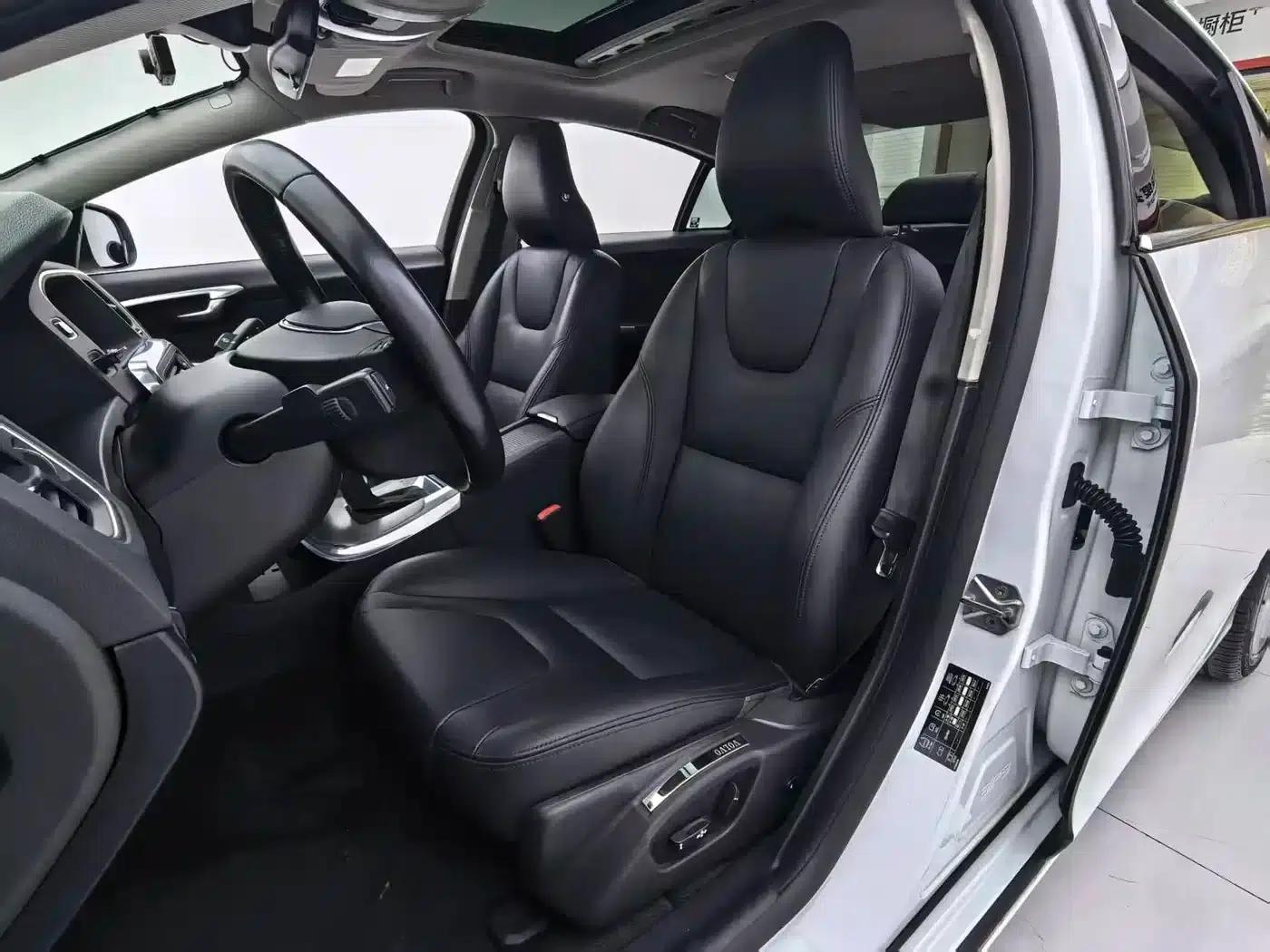 2015 Volvo S60 S60L 2.0T Smart Edition — миниатюра 18