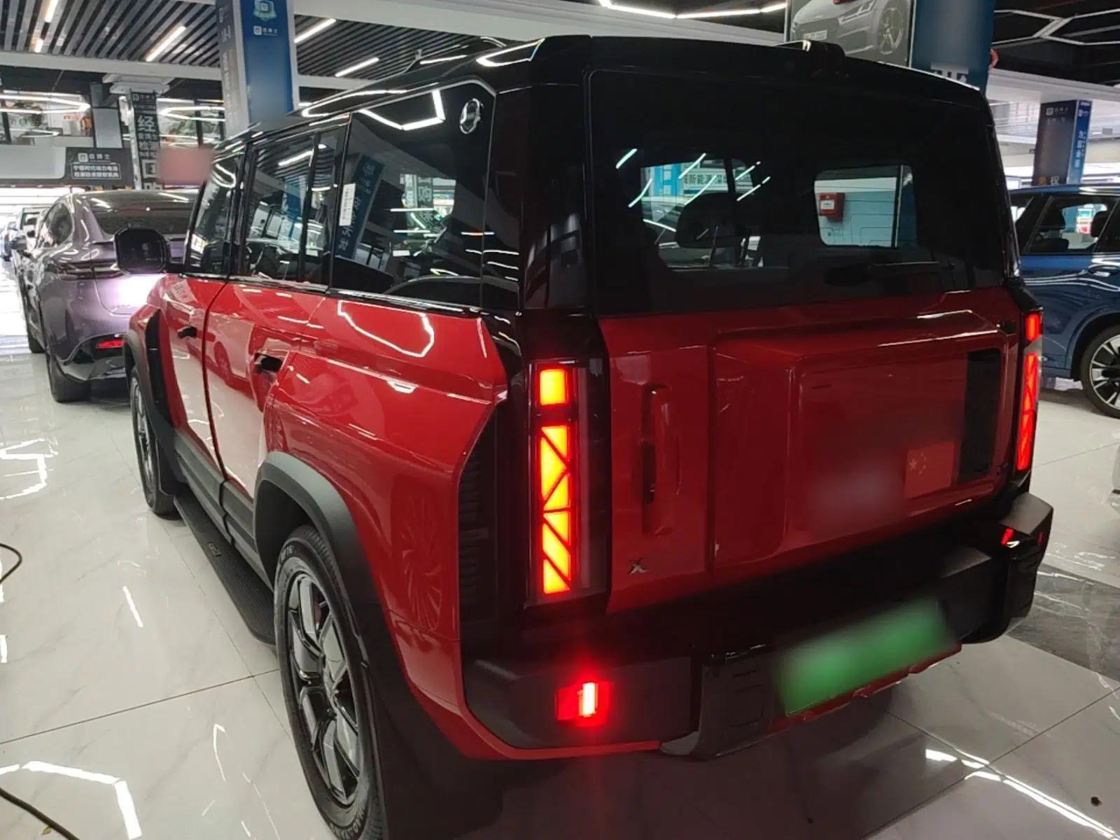 Chery Fengyun Fulwin X3 Plus 2025 Model 501 Four-Wheel Drive Smart Leading Edition — миниатюра 4