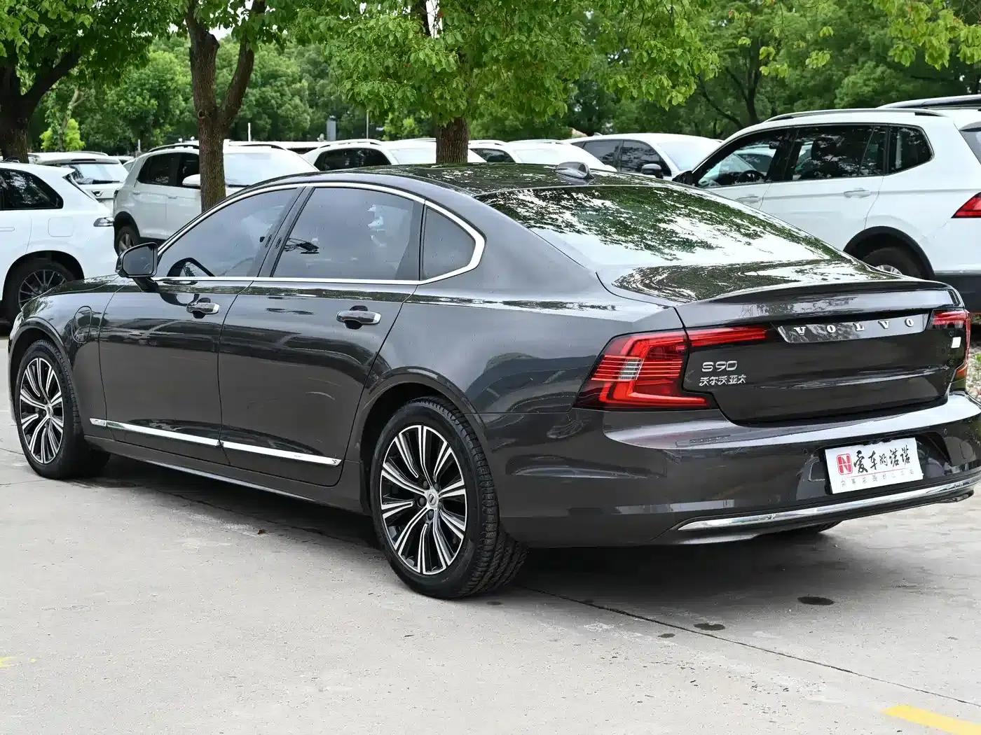 2021 Volvo S90 Plug-in Hybrid T8 E-Drive Hybrid Smart Luxury Edition — миниатюра 3