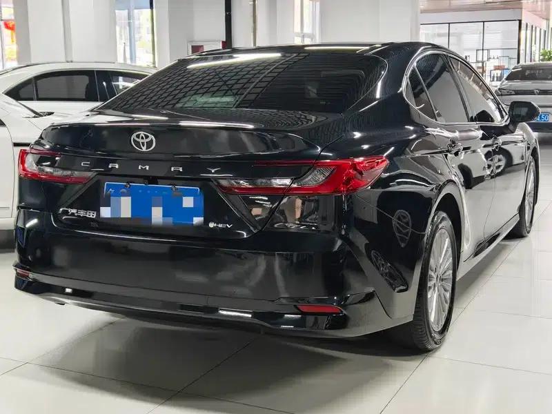 2024 Camry Hybrid 2.0HE Elite Edition — миниатюра 4