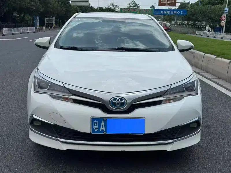 2017 Toyota Corolla Hybrid 1.8L E-CVT Leading Edition (National V Emission Standard) — миниатюра 2