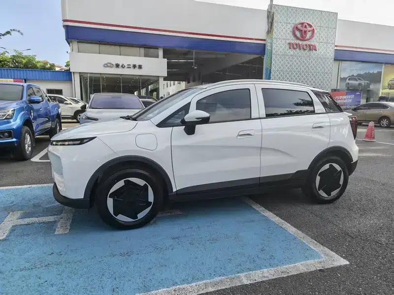 Geely Geometry E Firefly 2024 Model 301KM Starlight — миниатюра 2