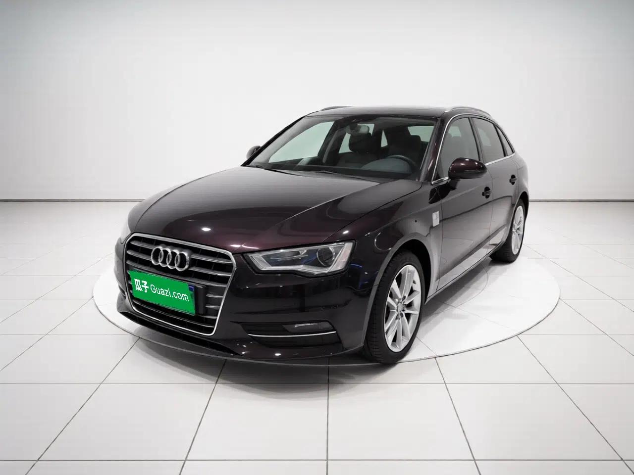 Audi A3 2015 Sportback 35 TFSI Millionth Anniversary Comfort Model — миниатюра 1