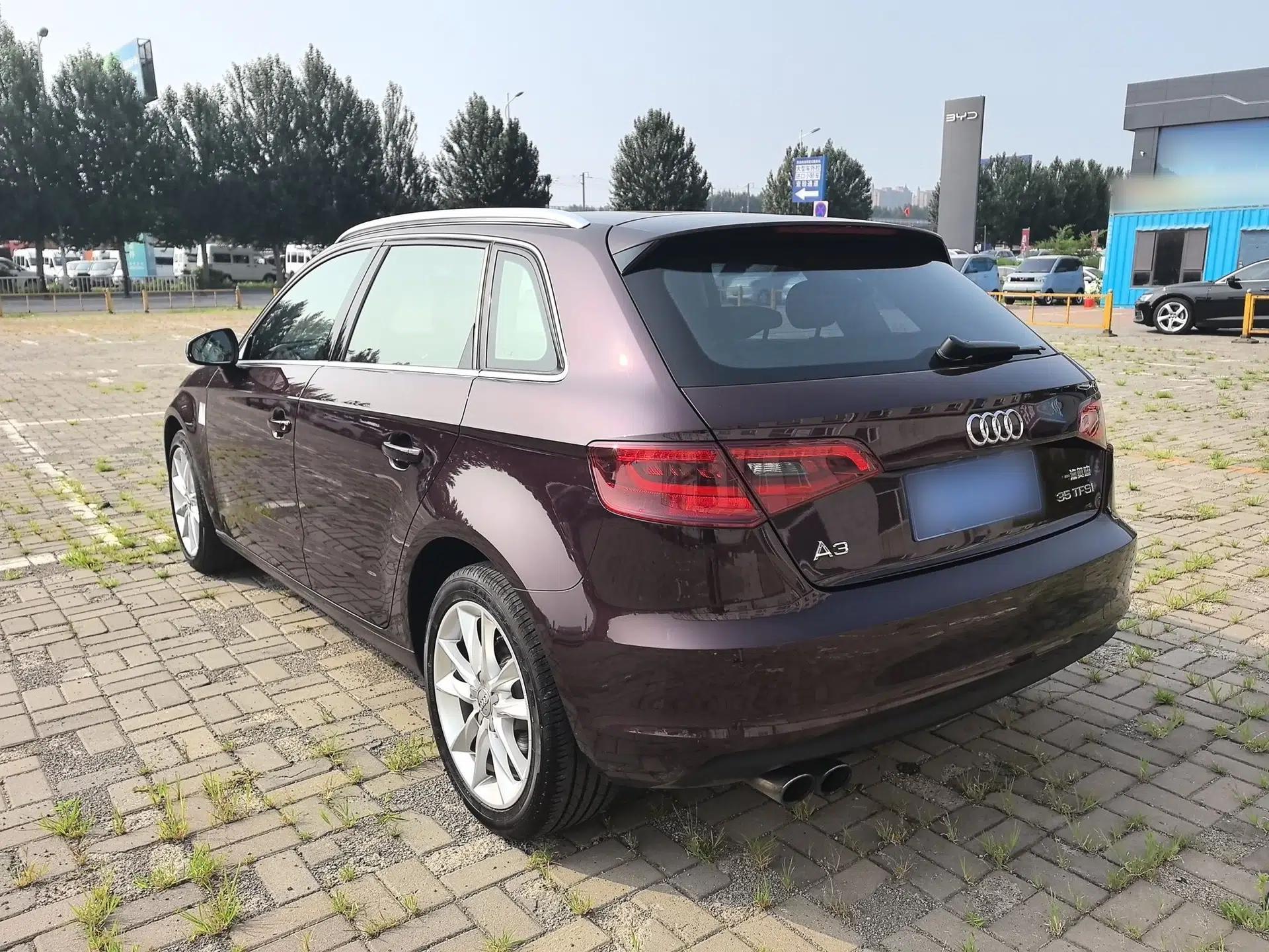 Audi A3 2015 Sportback 35 TFSI Millionth Anniversary Comfort Model — миниатюра 7