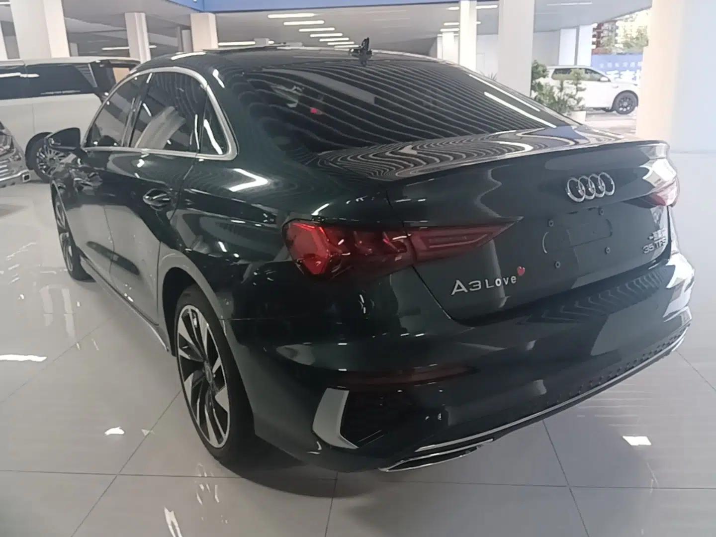 Audi A3 2024 A3L Limousine 35 TFSI Fashion Sport Model — миниатюра 4