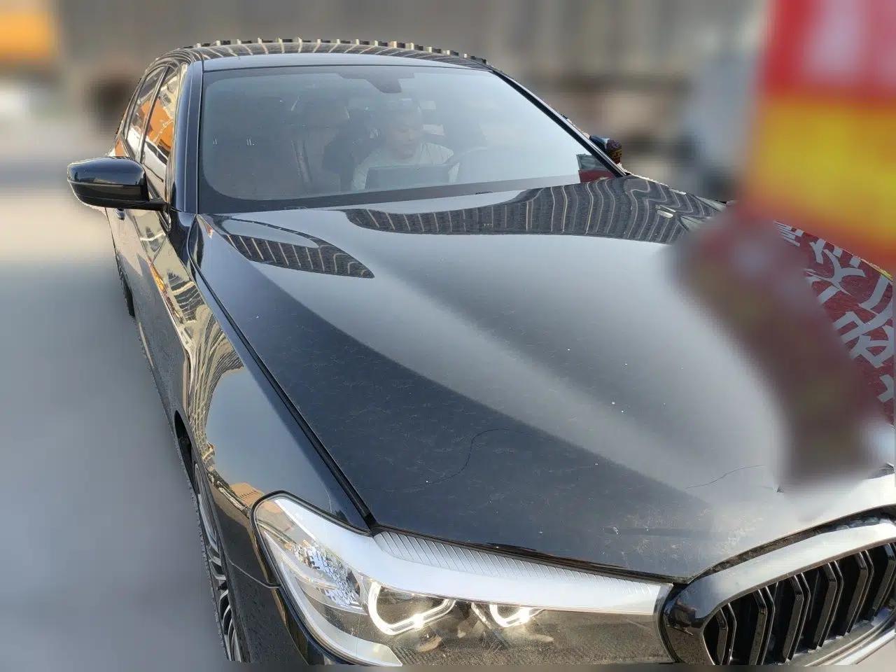 BMW 5 Series 2018 Restyled 530Li Leading Edition M Sport Package — миниатюра 3