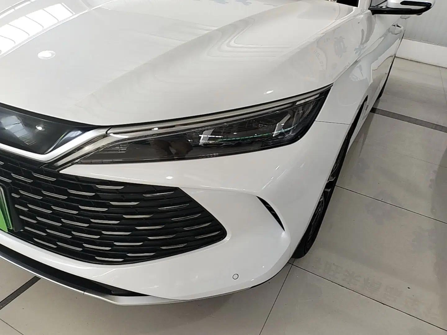 BYD Qin L 2024 DM-i 120KM Excellence Model — миниатюра 8
