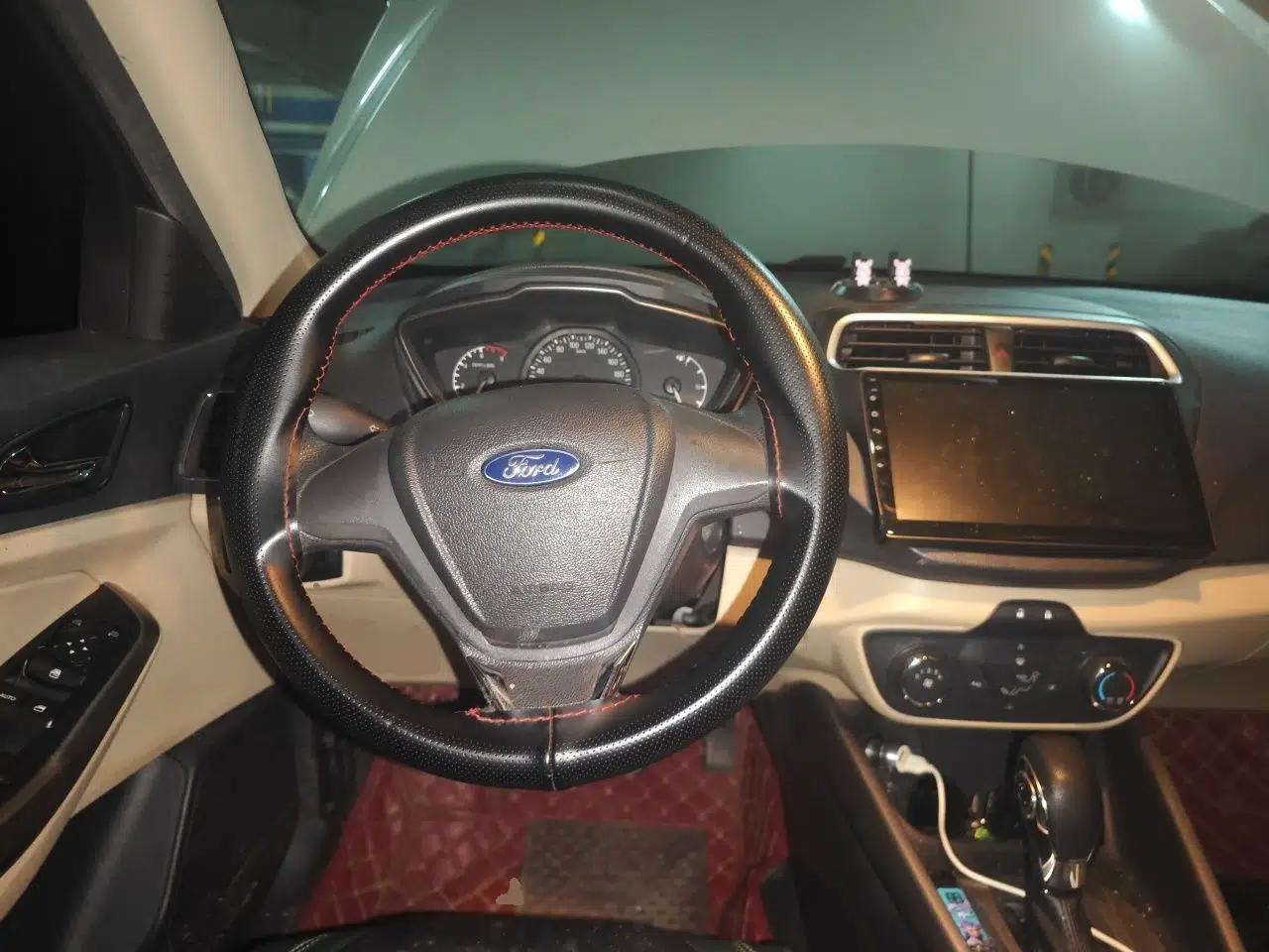 Ford Escort 2017 Revised Version 1.5L Automatic Comfort Edition — миниатюра 10