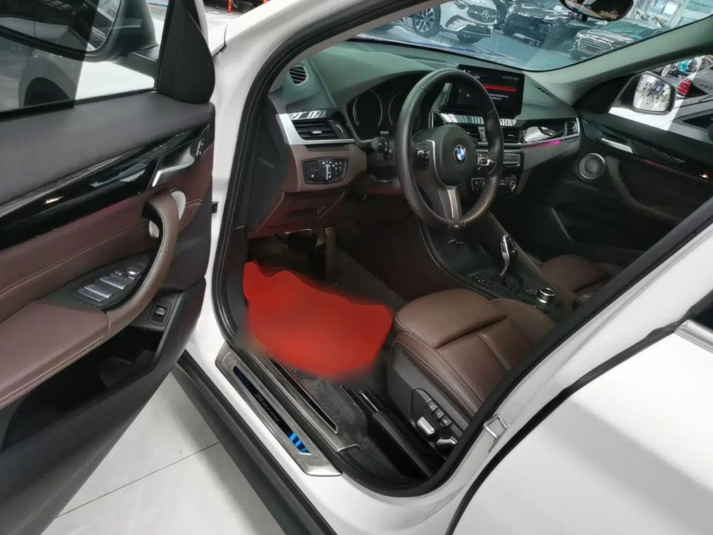 BMW X1 2022 sDrive25Li Leading Model — миниатюра 18
