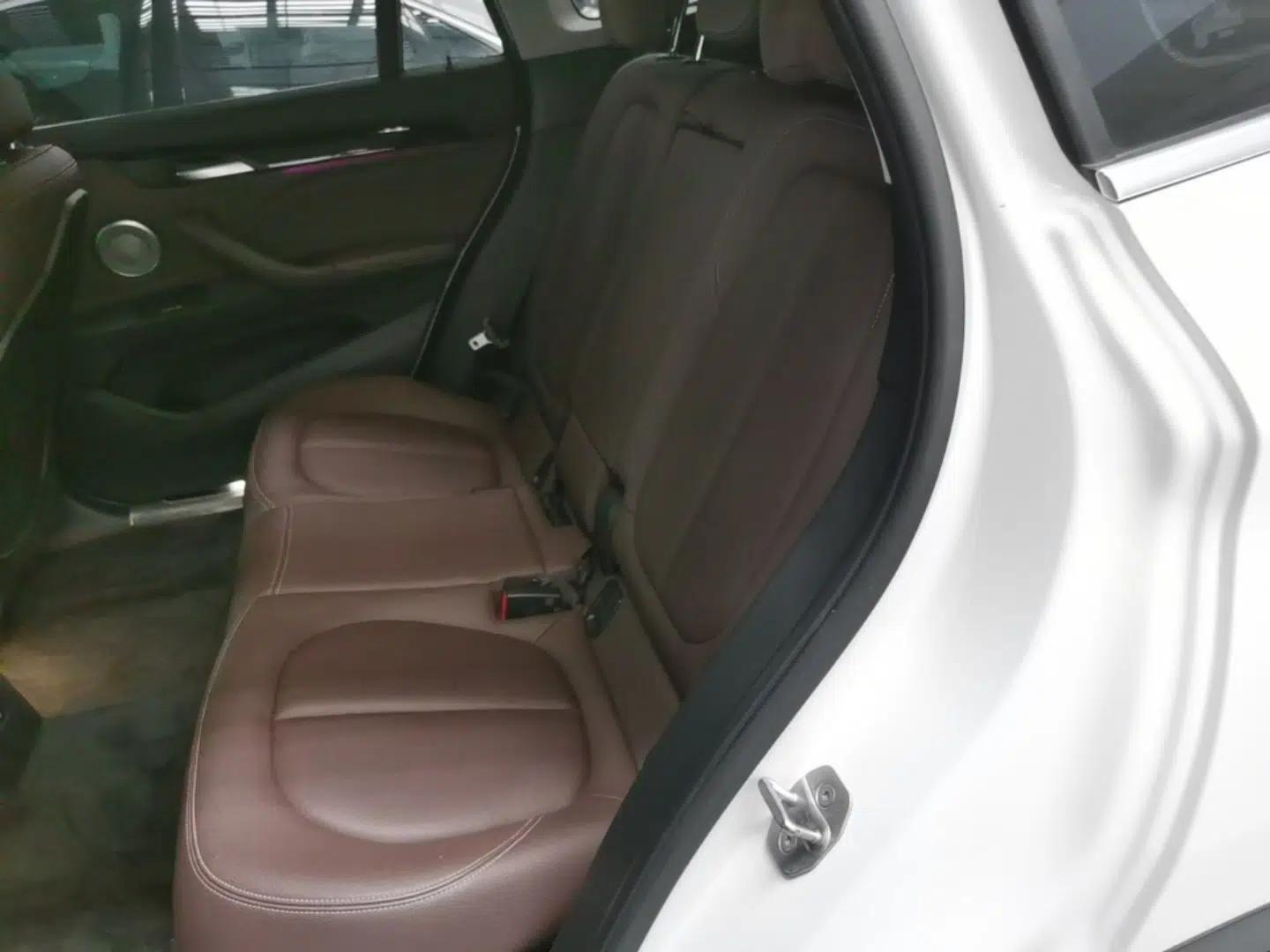 BMW X1 2022 sDrive25Li Leading Model — миниатюра 20