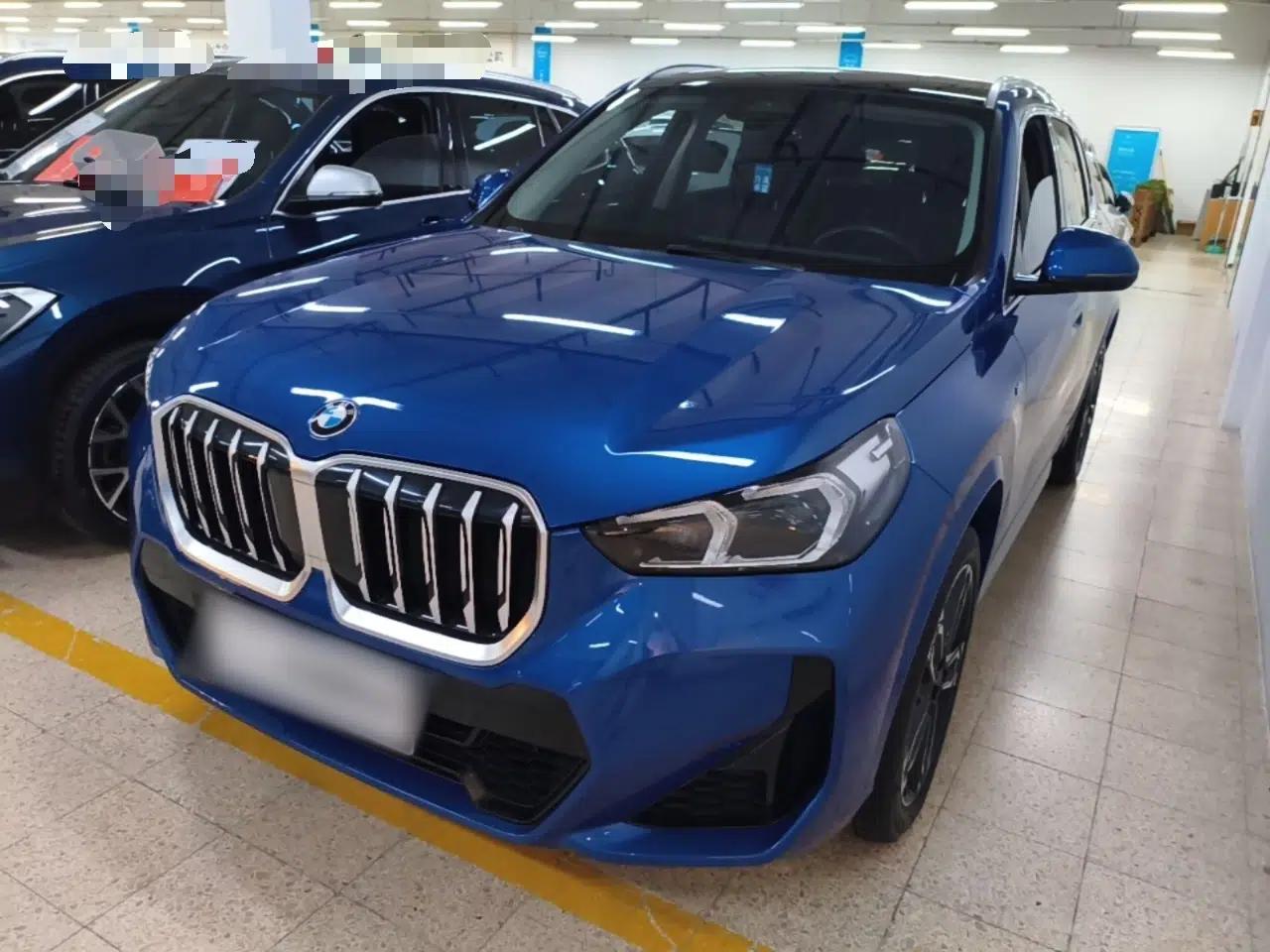 BMW X1 2023 sDrive25Li M Sport Package — миниатюра 1