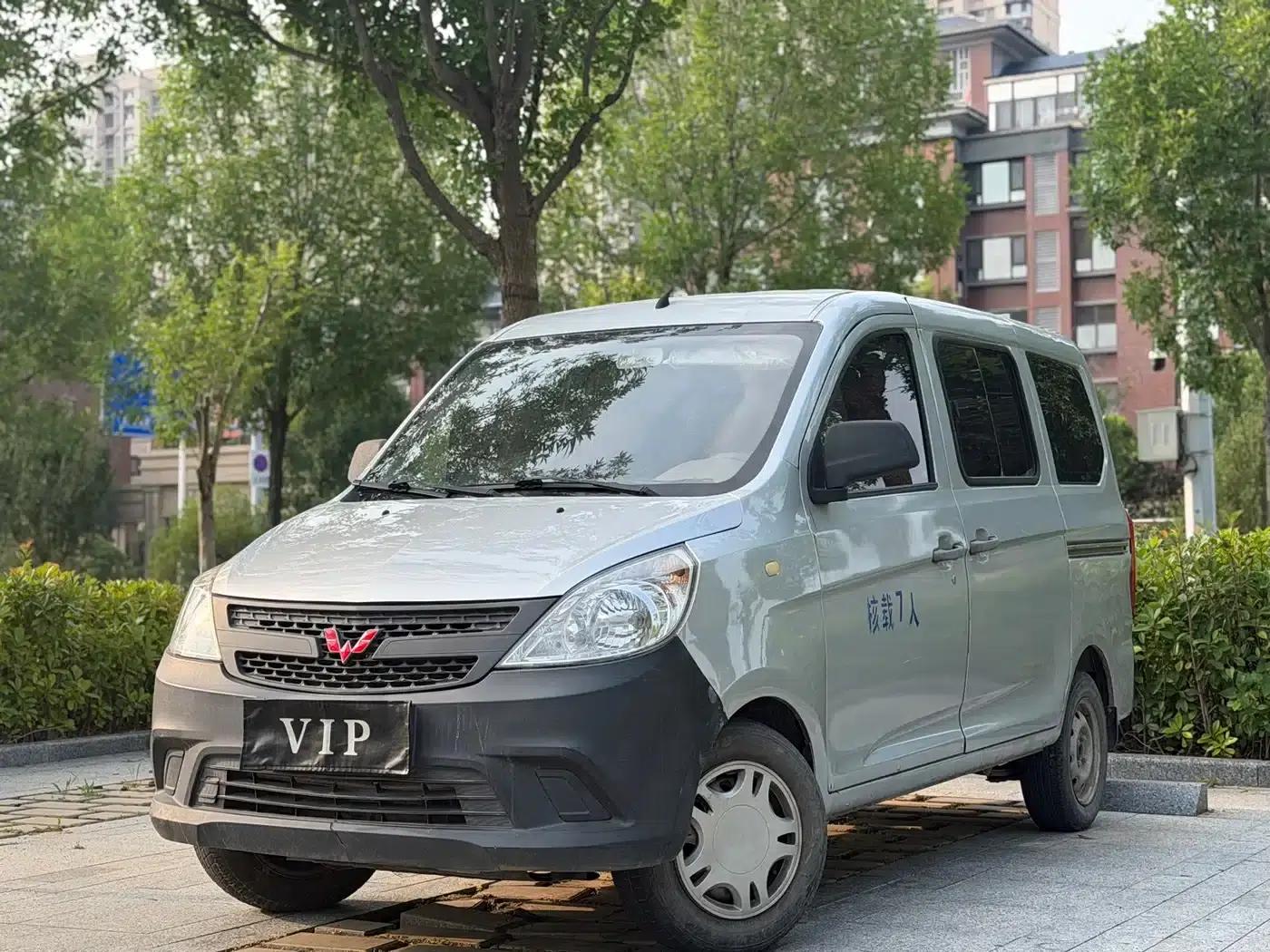 Wuling Sunshine V 2017 1.2L Standard Edition I LMH — миниатюра 1