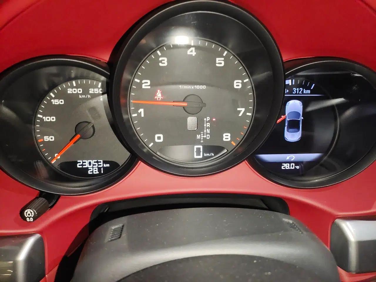 Porsche 718 2020 Boxster 2.0T — миниатюра 11