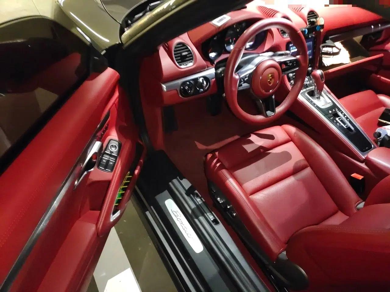 Porsche 718 2020 Boxster 2.0T — миниатюра 16