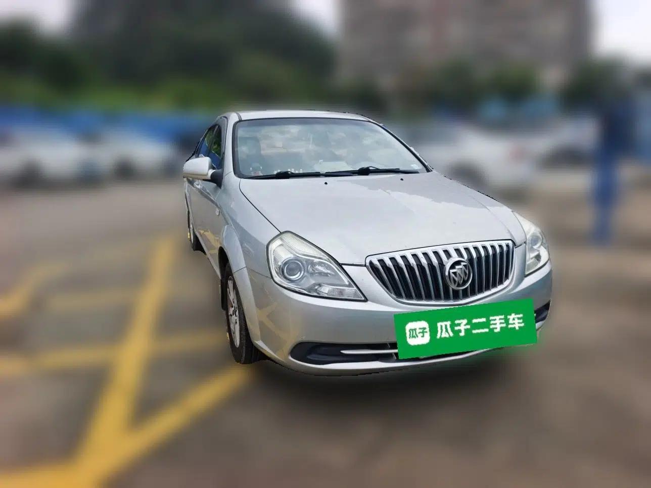 Buick Excelle 2015 1.5L Automatic Classic Model — миниатюра 3