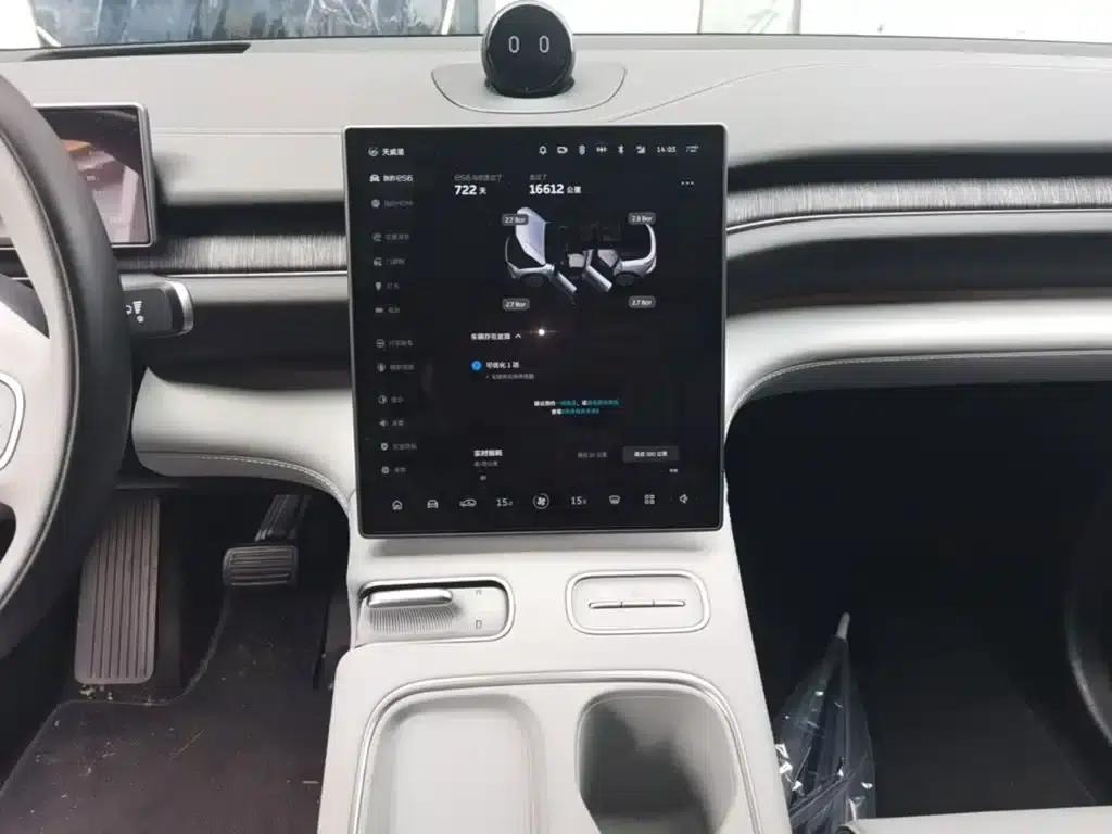 NIO ES6 2024 model 75kWh — миниатюра 13