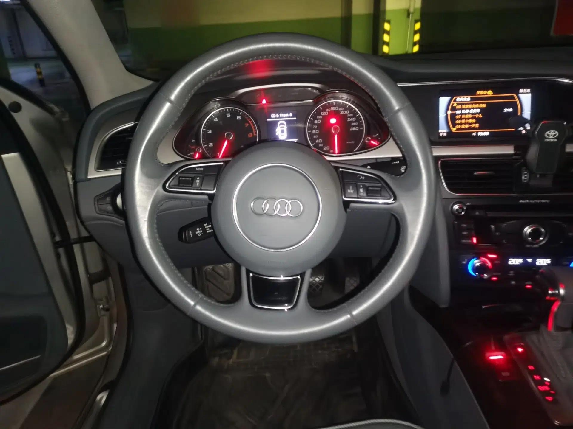 Audi A4L 2015 35 TFSI Automatic Comfort Model — миниатюра 10
