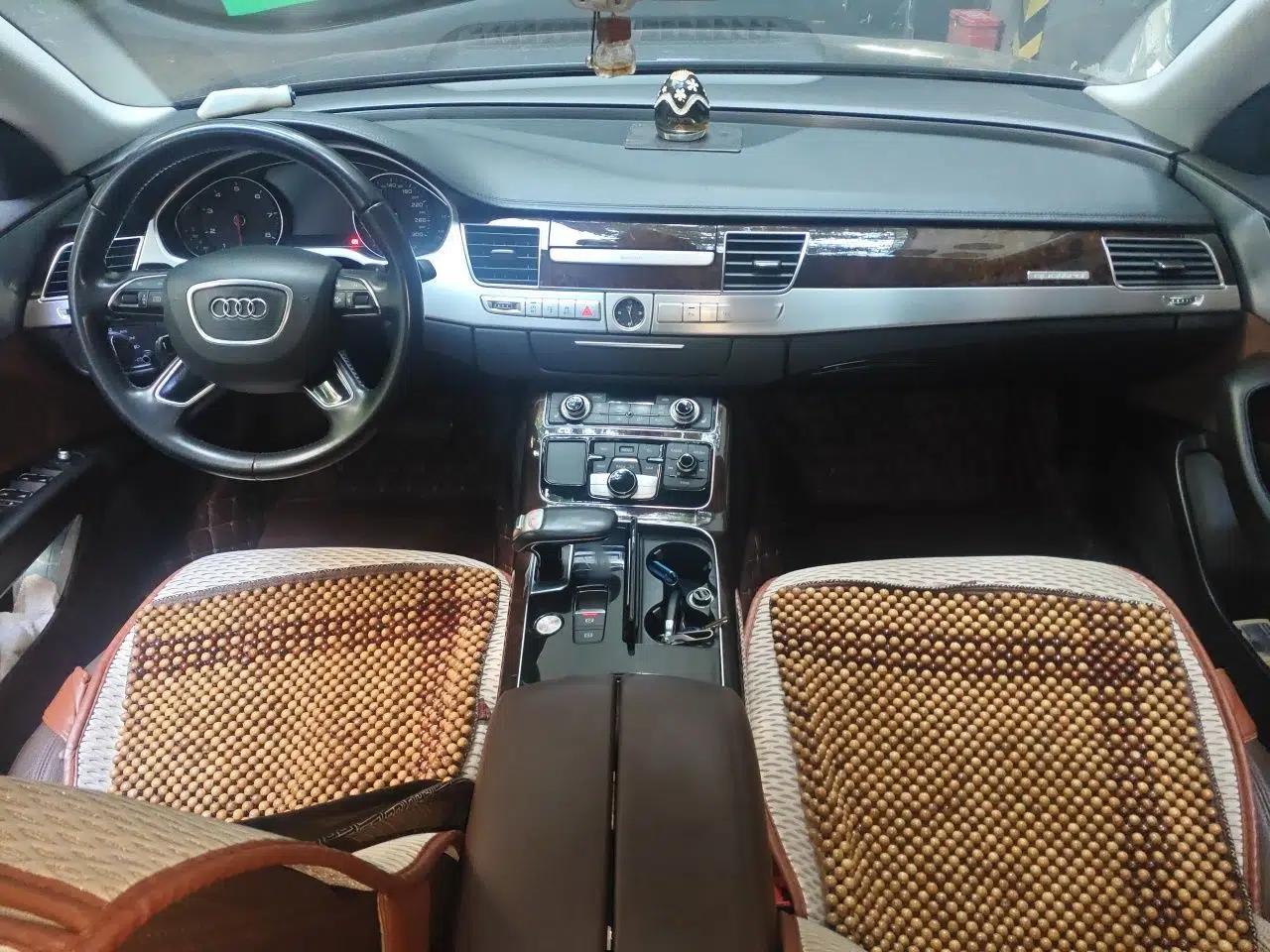 Audi A8 2014 A8L 45 TFSI quattro Comfort model — миниатюра 9