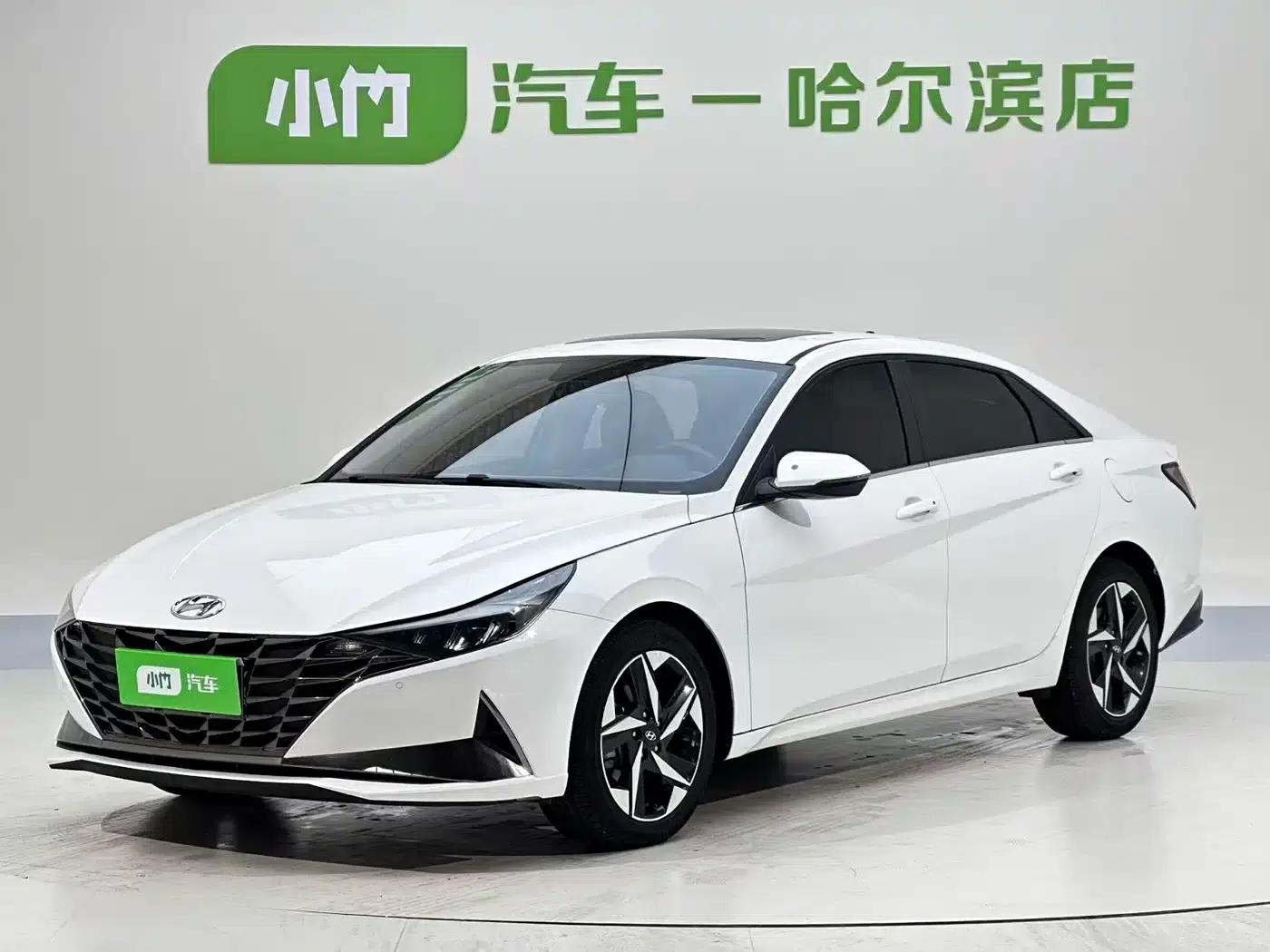 Hyundai Elantra 2022 1.5L CVT GLX Elite Edition — миниатюра 1