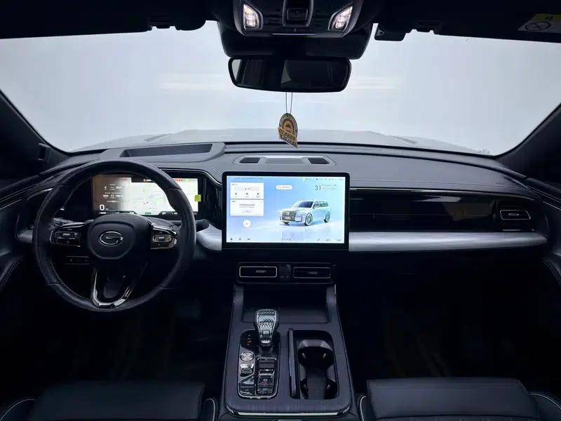 Trumpchi GS8 2024 Dual Engine Series 2.0TM Hybrid Two-Wheel Drive Premium Edition — миниатюра 14