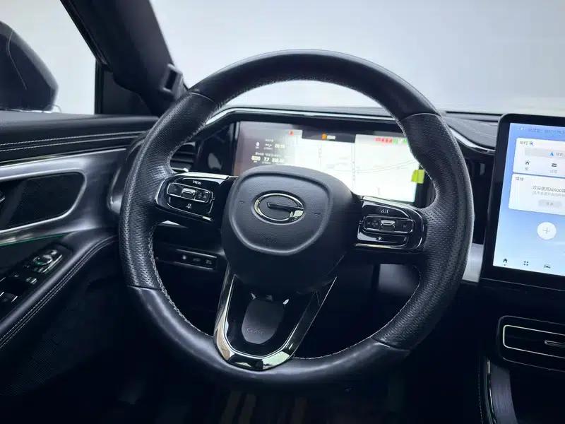 Trumpchi GS8 2024 Dual Engine Series 2.0TM Hybrid Two-Wheel Drive Premium Edition — миниатюра 16