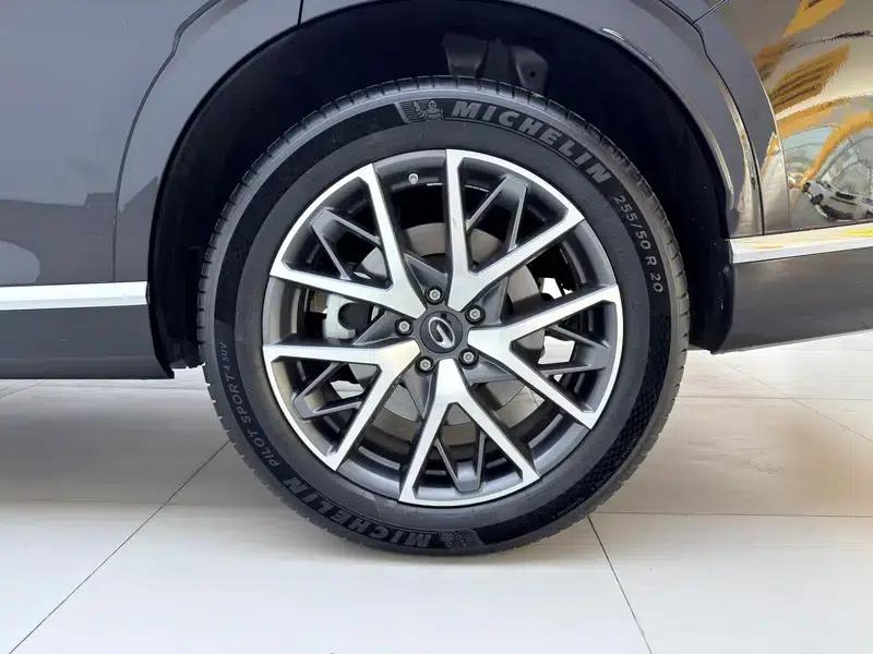 Trumpchi GS8 2024 Dual Engine Series 2.0TM Hybrid Two-Wheel Drive Premium Edition — миниатюра 9