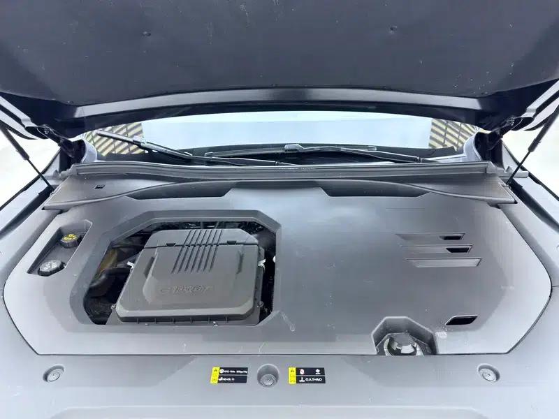 Trumpchi GS8 2024 Dual Engine Series 2.0TM Hybrid Two-Wheel Drive Premium Edition — миниатюра 10