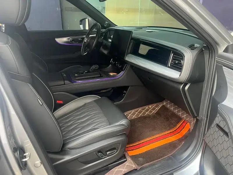 Trumpchi GS8 2022 Dual Engine Series 2.0TM Hybrid 2WD Premium Edition 7-Seater — миниатюра 13