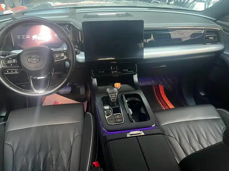 Trumpchi GS8 2022 Dual Engine Series 2.0TM Hybrid 2WD Premium Edition 7-Seater — миниатюра 15