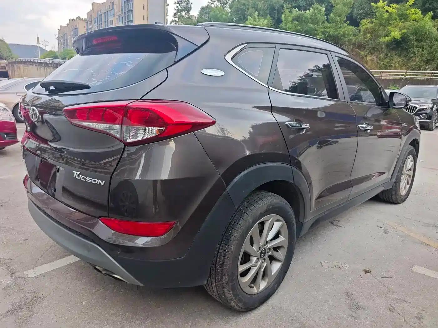 Tucson 2018 1.6T Dual-Clutch Two-Wheel Drive 15th Anniversary Special Edition — миниатюра 9