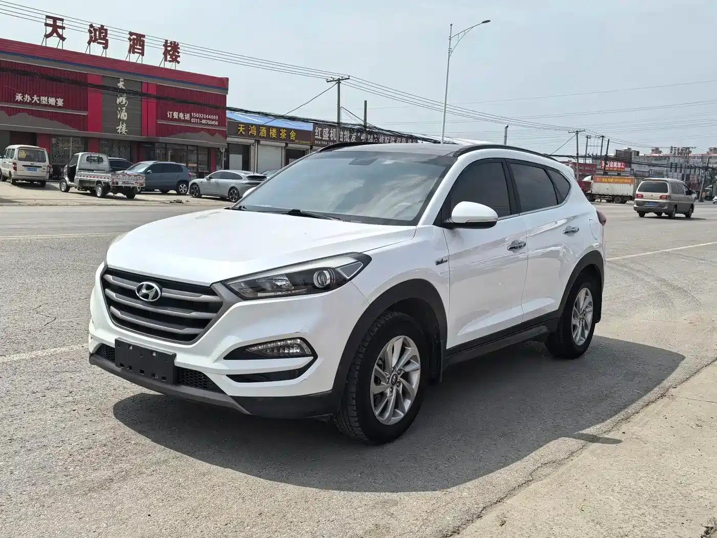 Tucson 2015 1.6T Dual-Clutch Two-Wheel Drive Intelligent Model — миниатюра 1