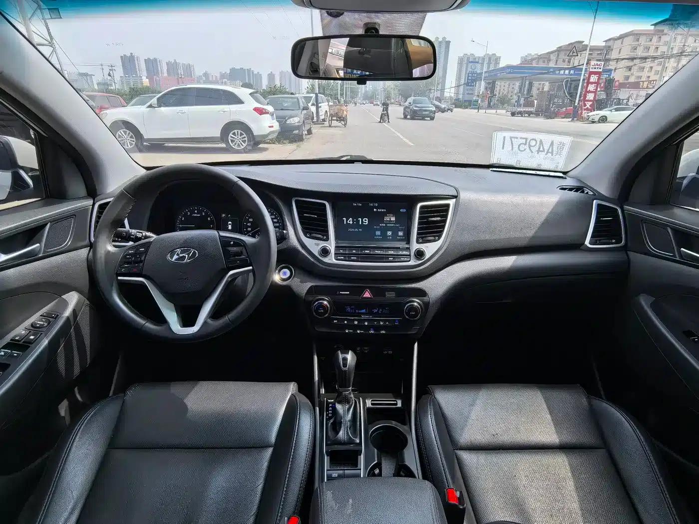 Tucson 2015 1.6T Dual-Clutch Two-Wheel Drive Intelligent Model — миниатюра 10
