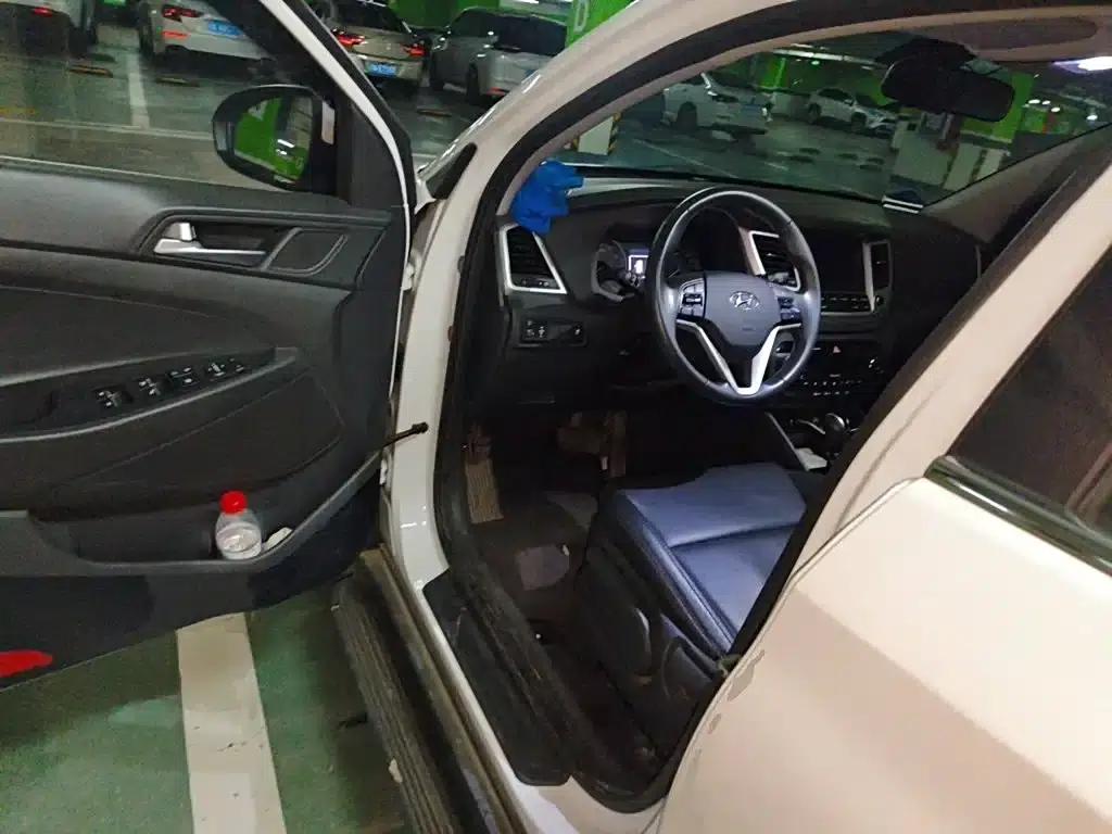 Tucson 2015 1.6T Dual-Clutch Two-Wheel Drive Intelligent Model — миниатюра 13