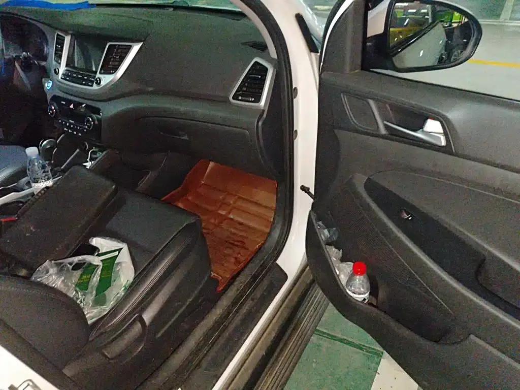 Tucson 2015 1.6T Dual-Clutch Two-Wheel Drive Intelligent Model — миниатюра 22