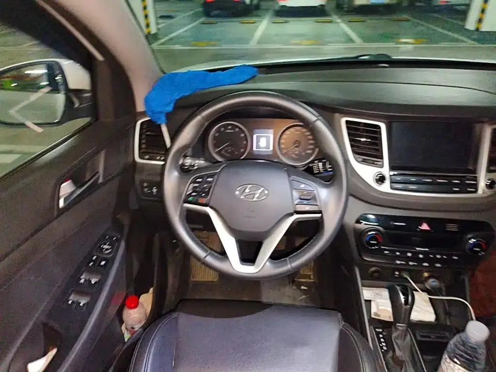 Tucson 2015 1.6T Dual-Clutch Two-Wheel Drive Intelligent Model — миниатюра 7