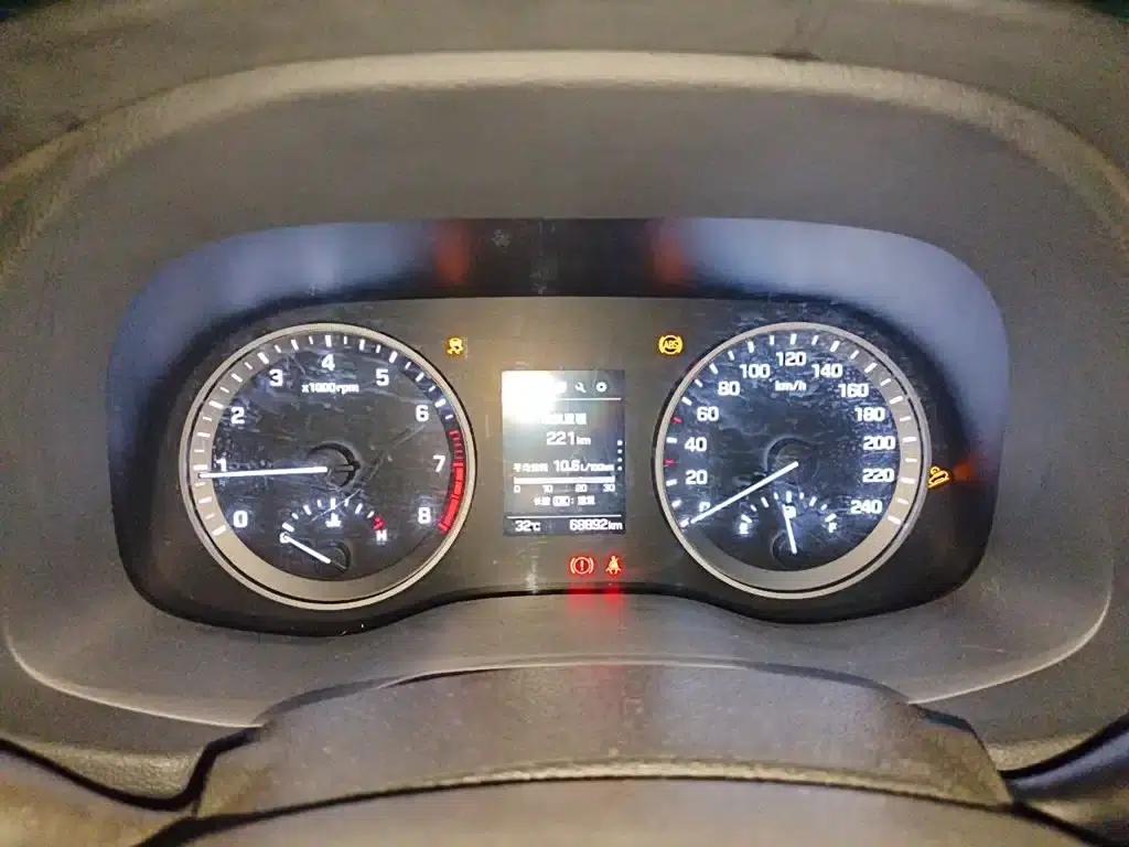 Tucson 2015 1.6T Dual-Clutch Two-Wheel Drive Intelligent Model — миниатюра 8