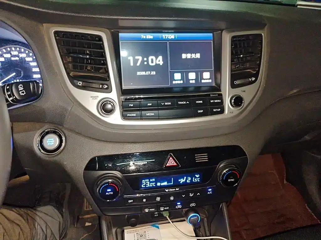Tucson 2015 1.6T Dual-Clutch Two-Wheel Drive Intelligent Model — миниатюра 10