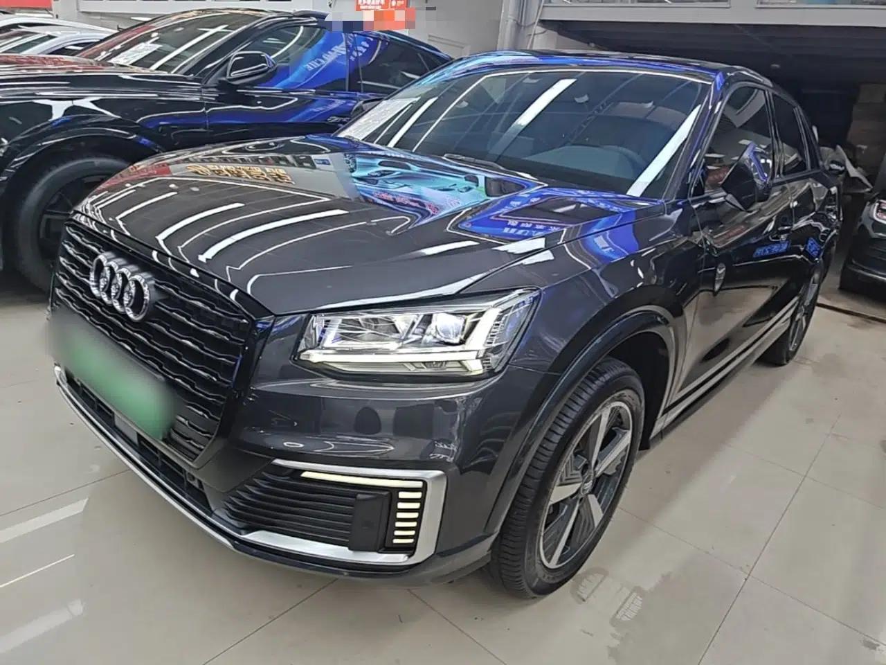 Audi Q2L e-tron 2019 Q2L e-tron Pure Electric Smart Enjoyment Model — миниатюра 1