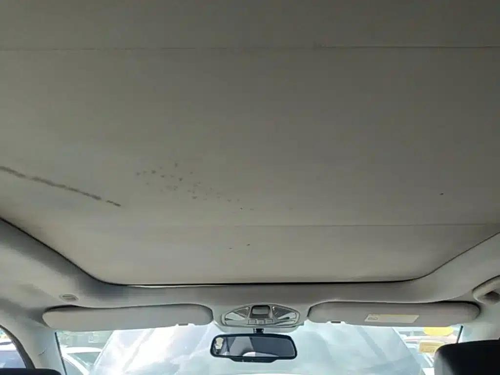 Santa Fe 2015 2.0T Automatic 4WD Intelligent 5-Seater — миниатюра 18