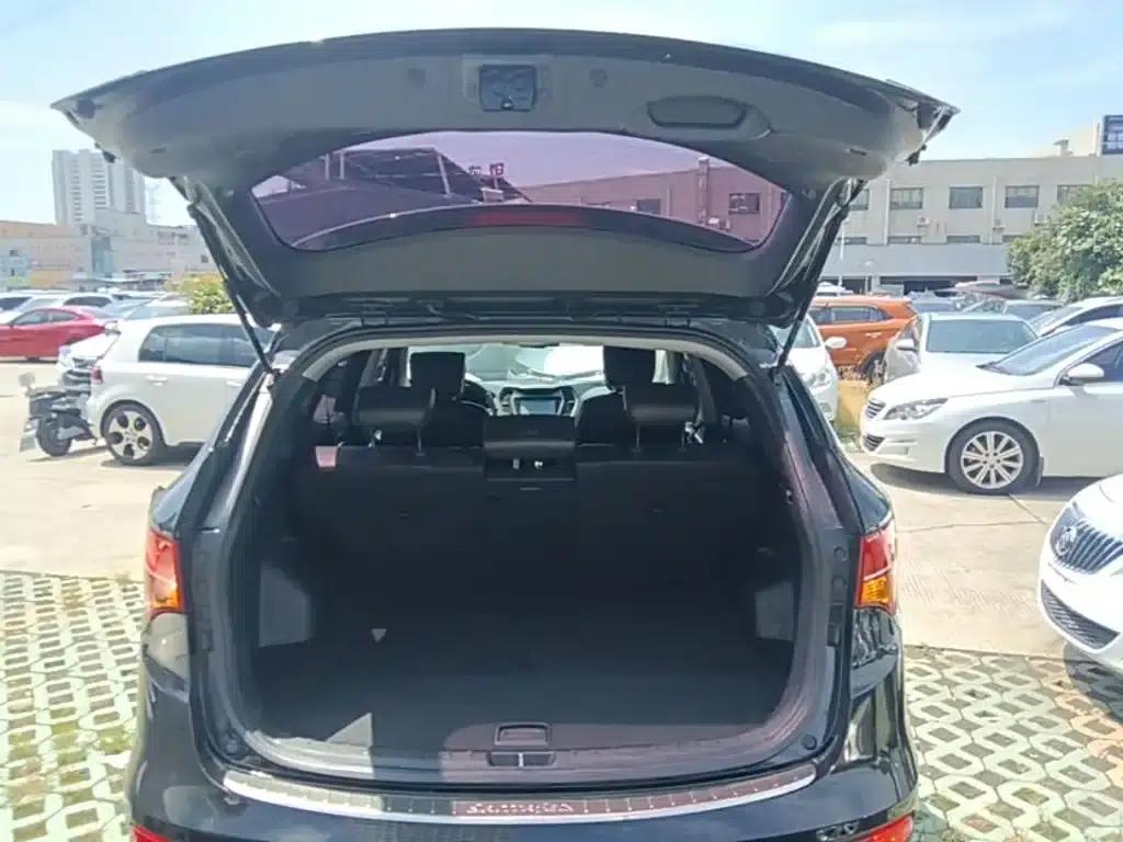 Santa Fe 2015 2.0T Automatic 4WD Intelligent 5-Seater — миниатюра 19