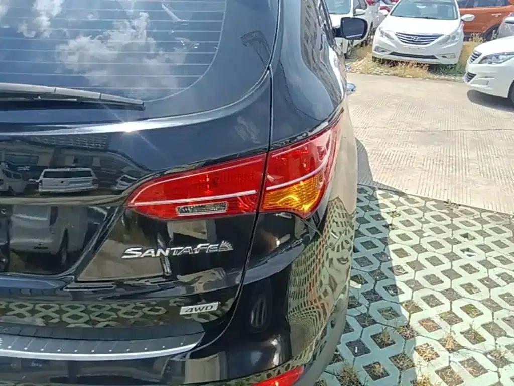 Santa Fe 2015 2.0T Automatic 4WD Intelligent 5-Seater — миниатюра 8