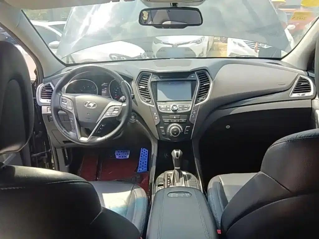 Santa Fe 2015 2.0T Automatic 4WD Intelligent 5-Seater — миниатюра 10