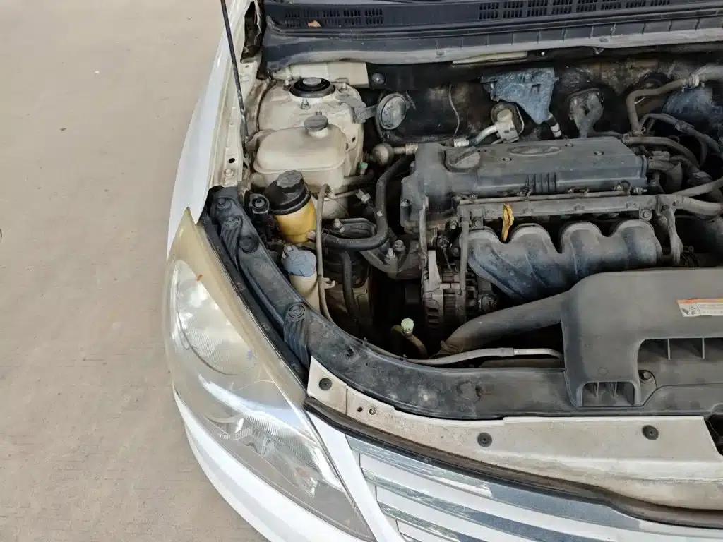 Hyundai Elantra 2011 1.6L Automatic Comfort Model — миниатюра 21
