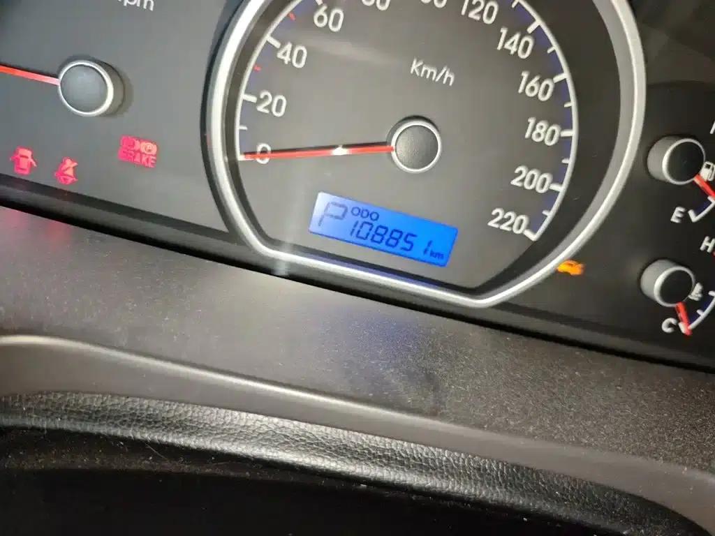 Hyundai Elantra 2011 1.6L Automatic Comfort Model — миниатюра 5