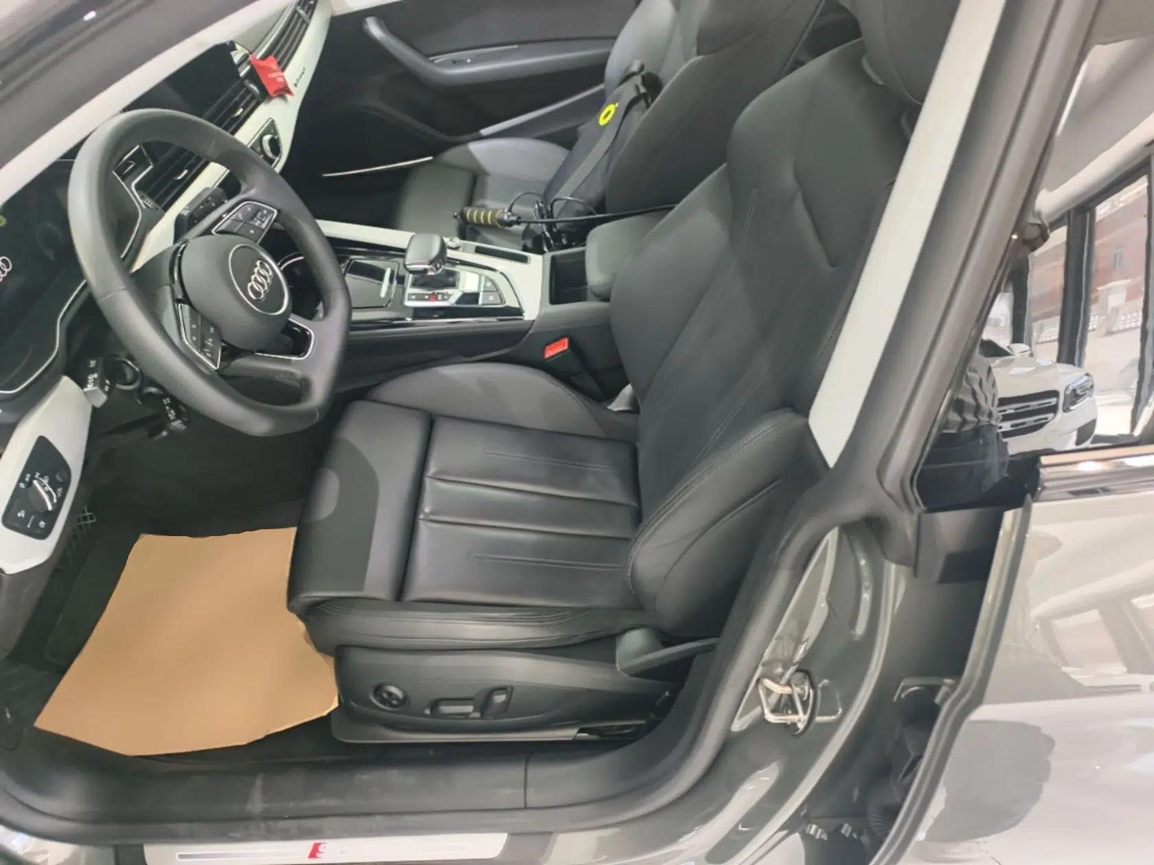 Audi A5 2024 Sportback 40 TFSI quattro Luxury Dynamic Model — миниатюра 17