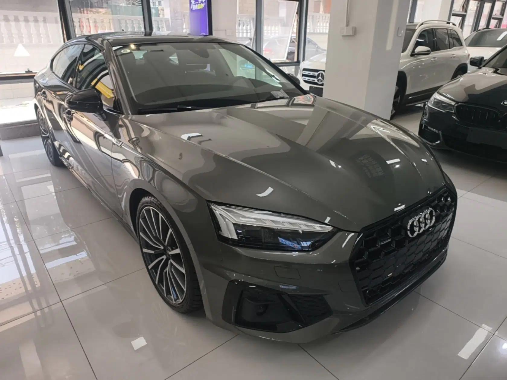 Audi A5 2024 Sportback 40 TFSI quattro Luxury Dynamic Model — миниатюра 3