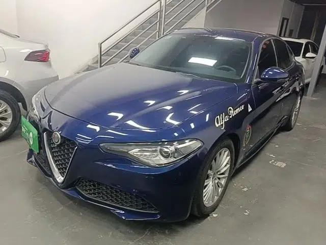 Alfa Romeo Giulia 2017 2.0T 200HP Elite Edition